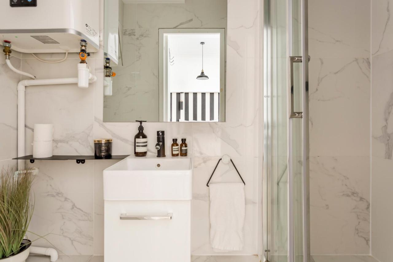 Edwin Suites Parigi Esterno foto